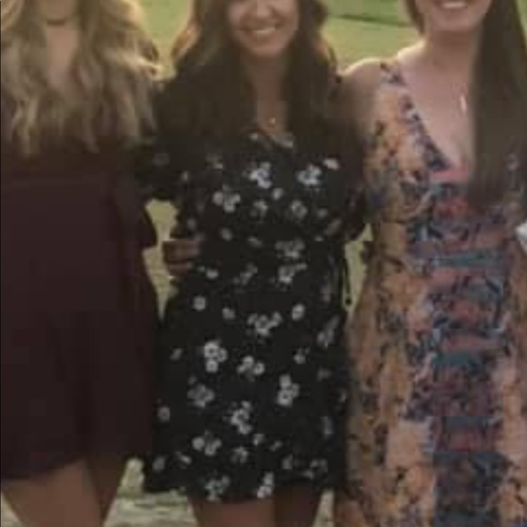 LOFT wrap romper. Dress illusion. - Picture 7 of 8